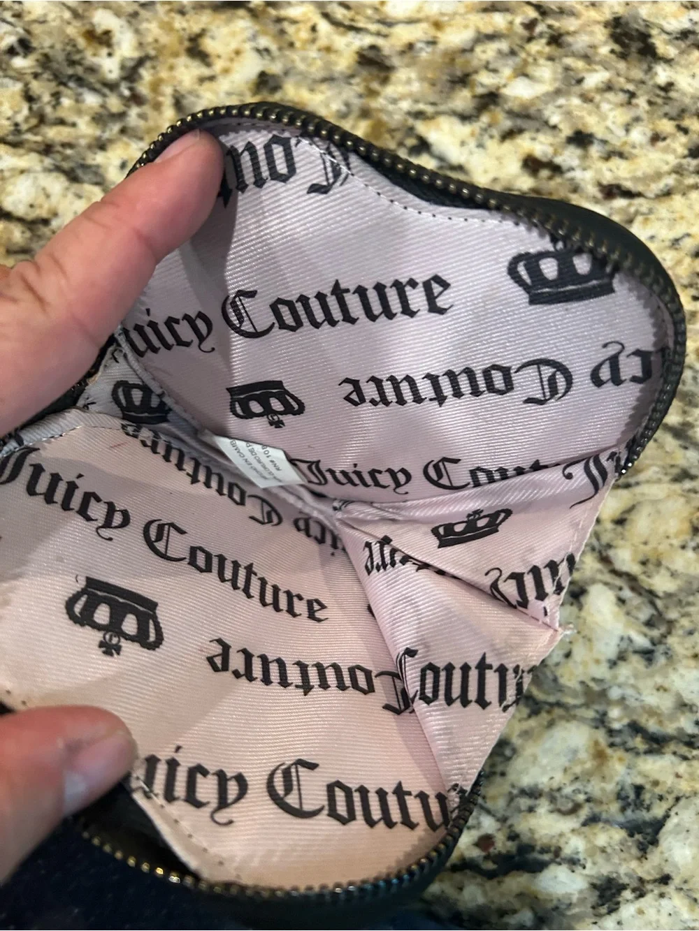 Juicy Couture compact black